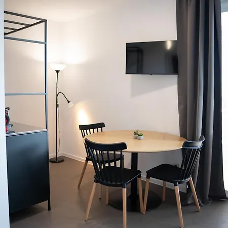 N31 Spacious With Ac Апартаменти Братислава